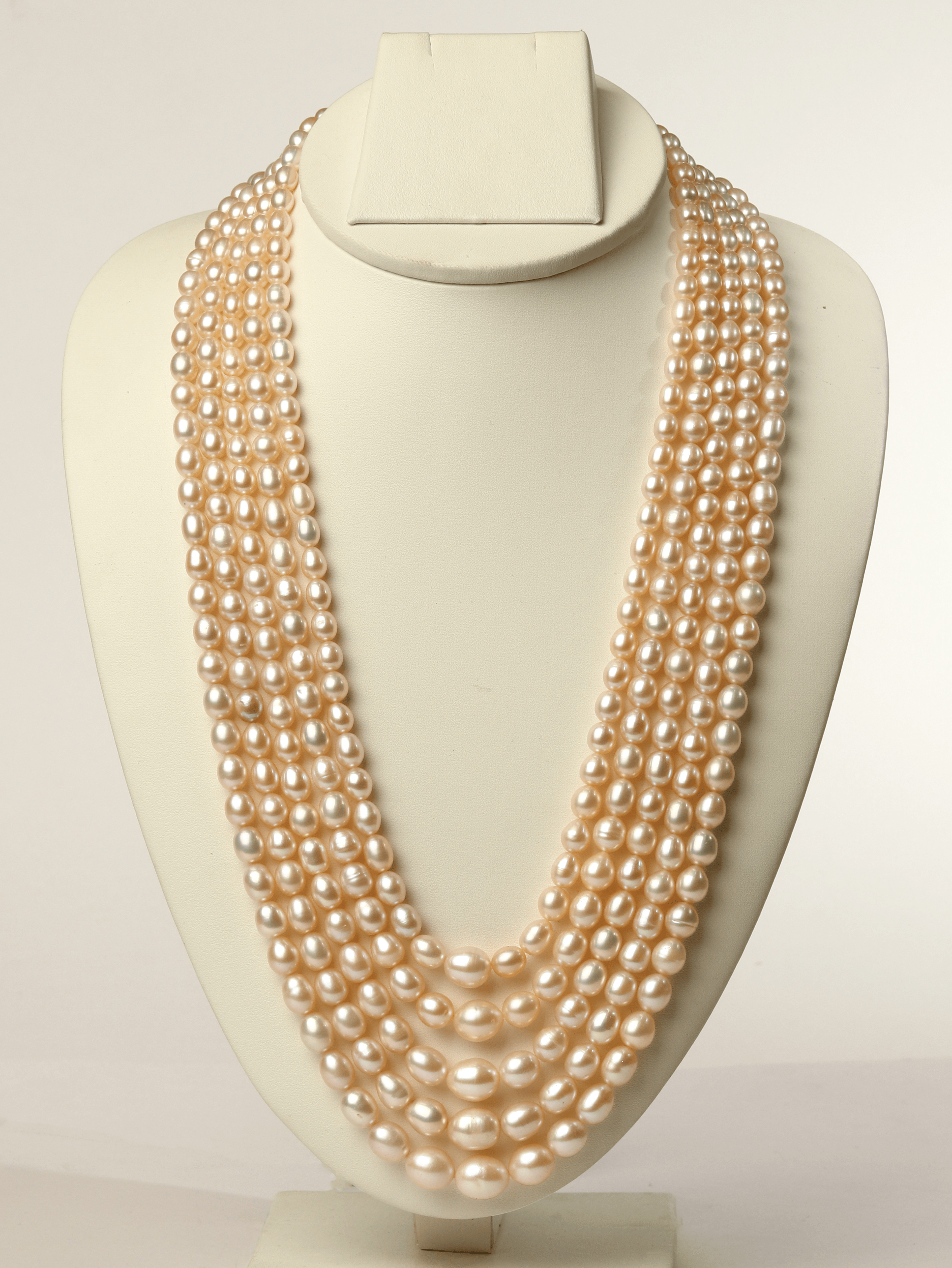 Oval Freshwater Pearl Necklace