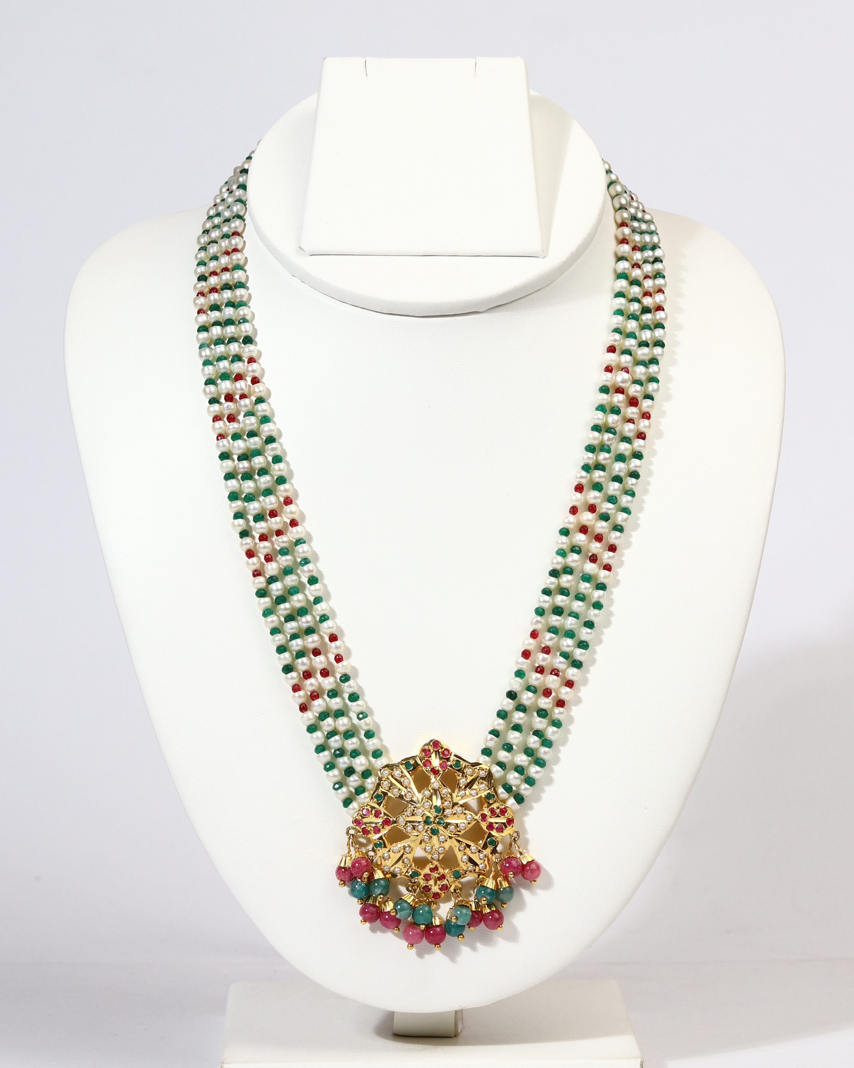 Jadau with Pearl