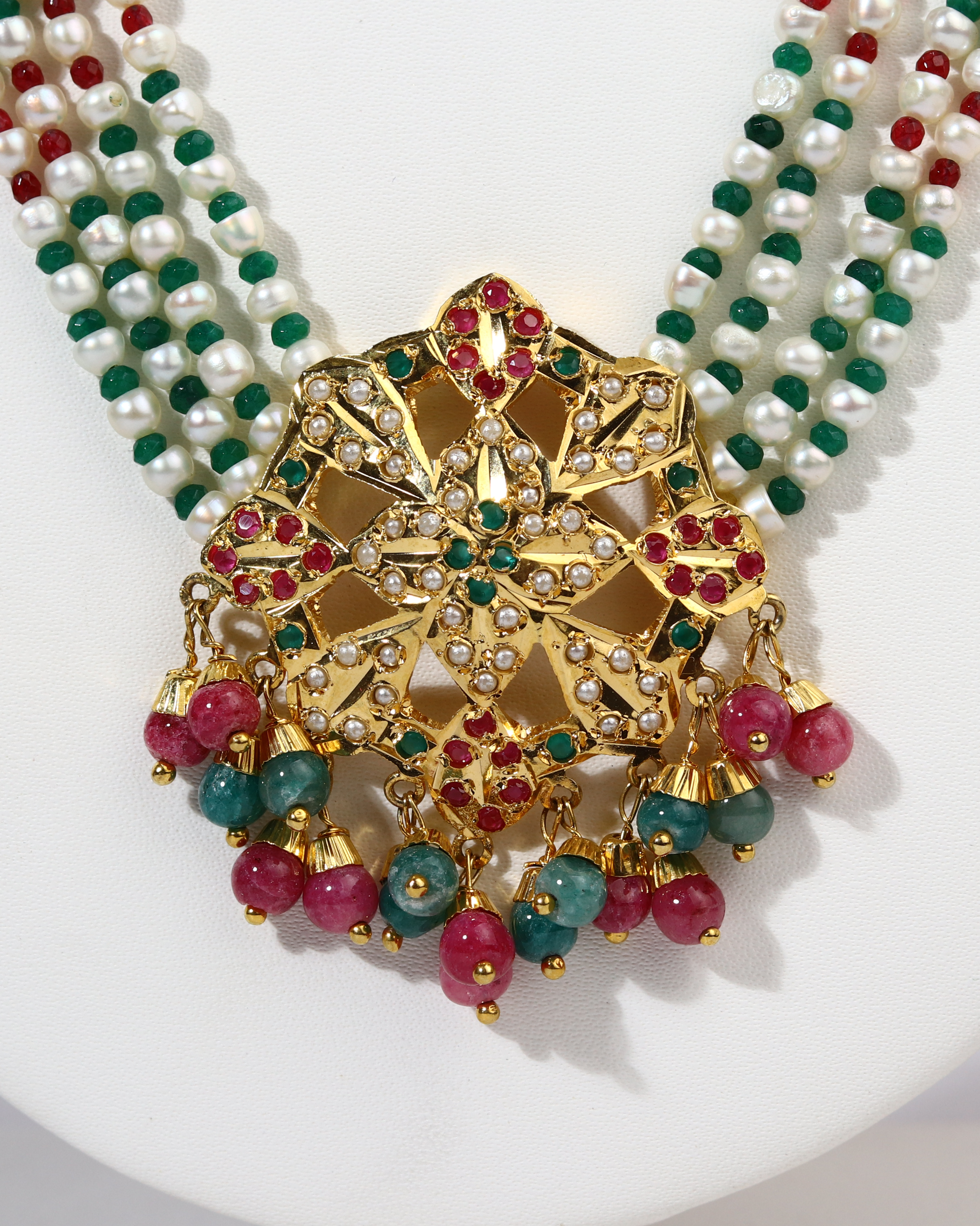 Jadau with Pearl
