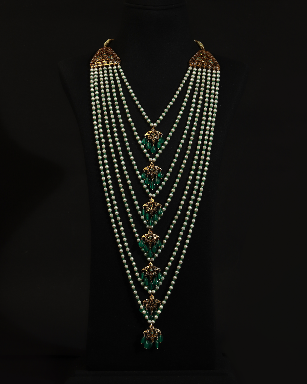 Regal Byrl Emerald 7 Lada Necklace & Earring Set – Traditional Pearl & Bright Green Emerald Nizami Jewellery