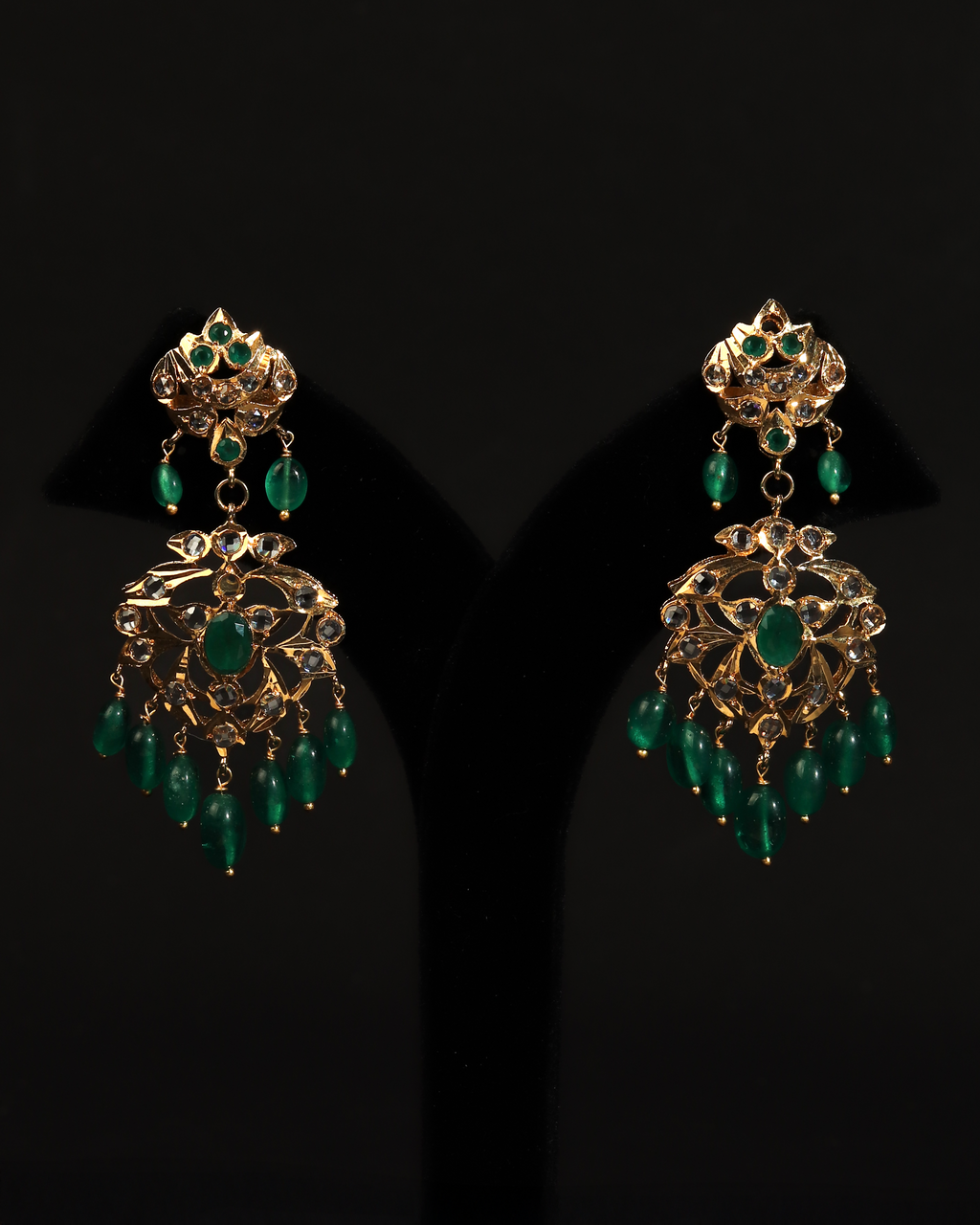 Regal Byrl Emerald 7 Lada Necklace & Earring Set – Traditional Pearl & Bright Green Emerald Nizami Jewellery