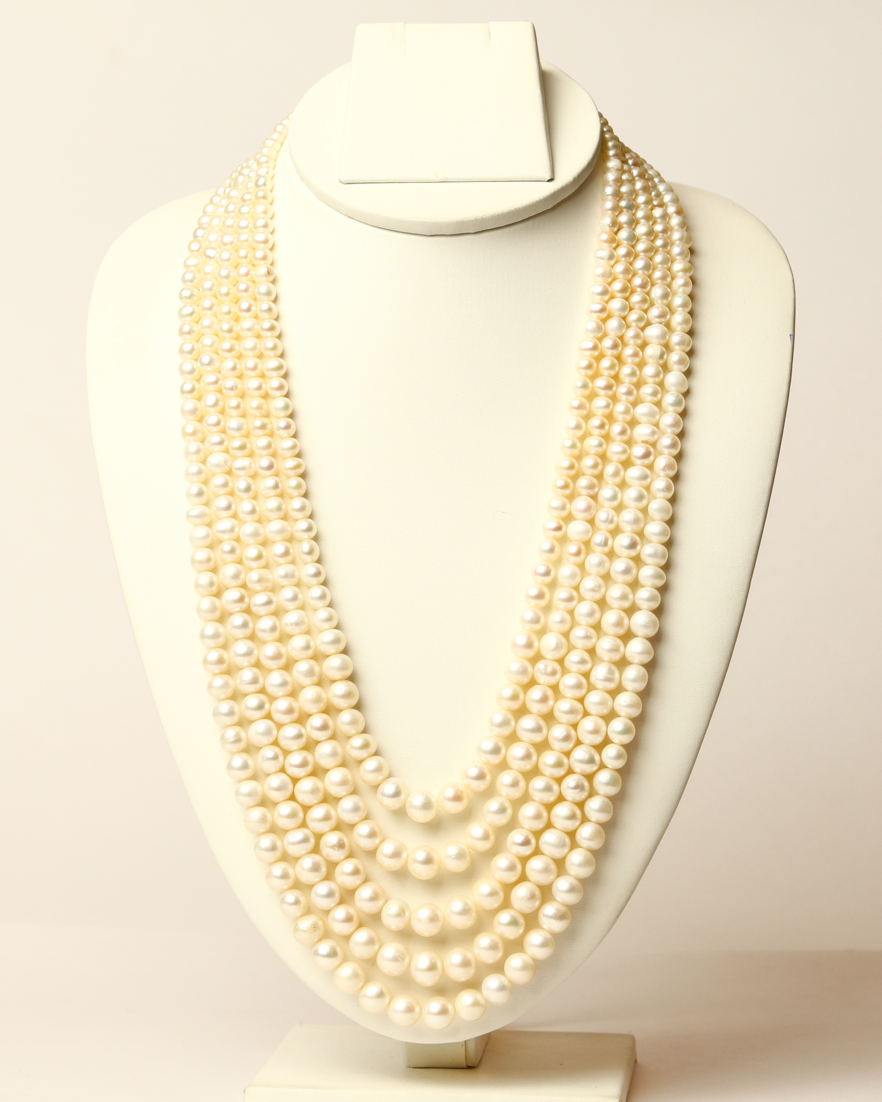 Classic Freshwater Pearl Necklace