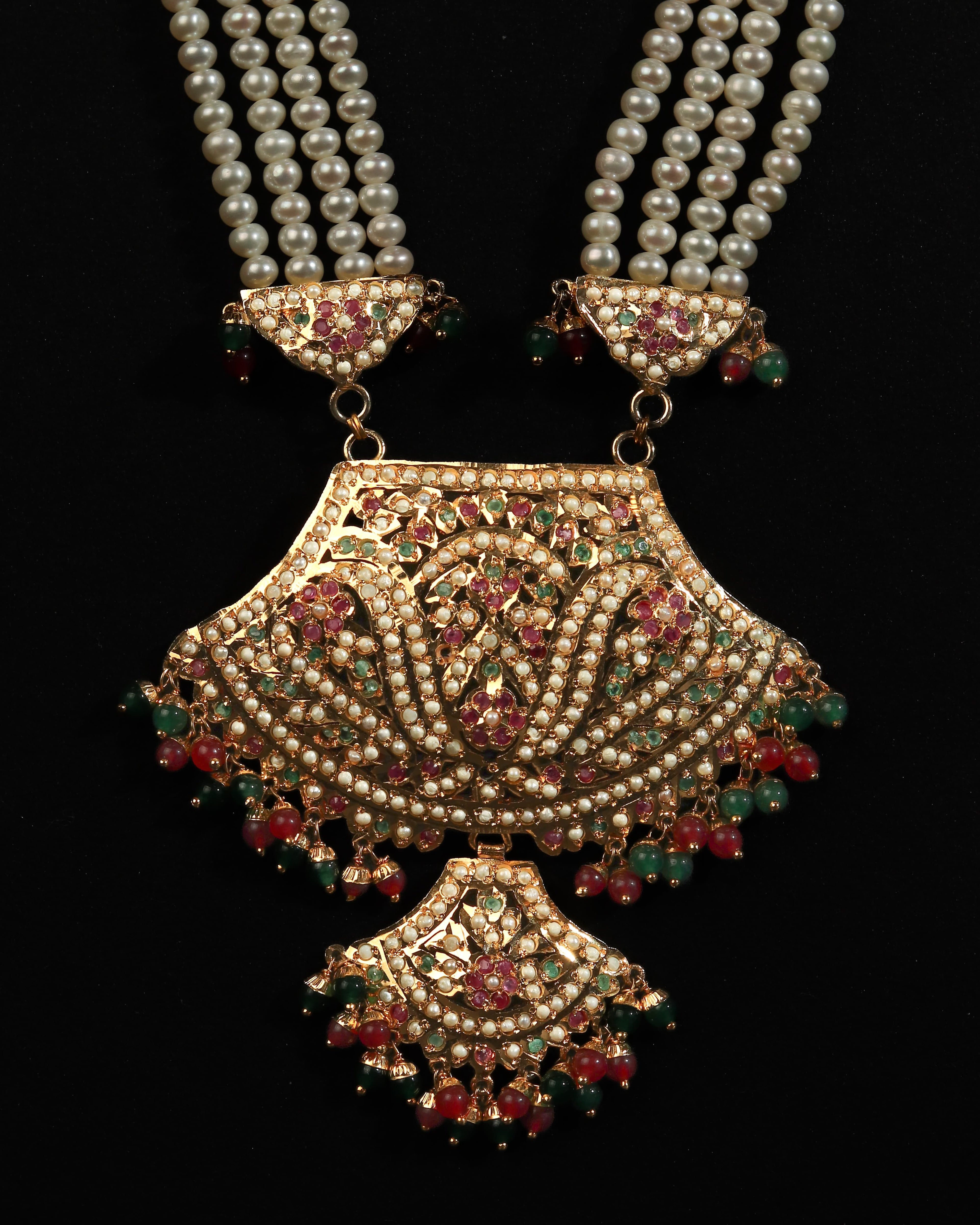 Grand Royal Jadau Real Pearl Haar – Multi-Strand Necklace with Antique Ruby & Emerald Fan Pendant